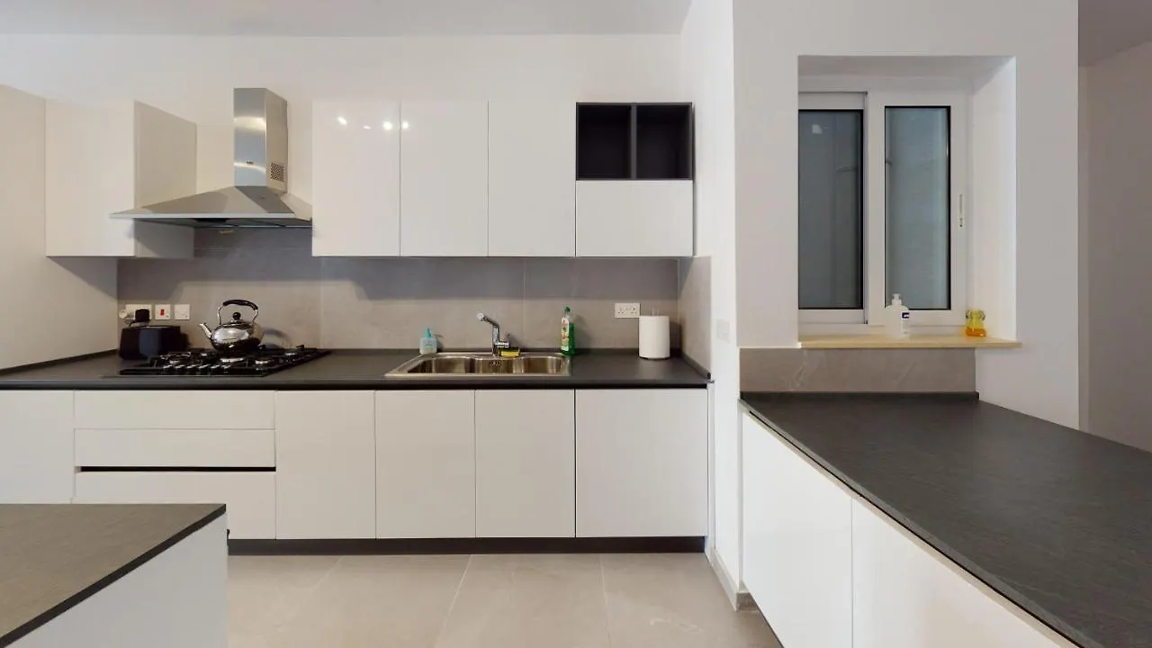 Modern 3-Bedroom Apartment Pieta Malta