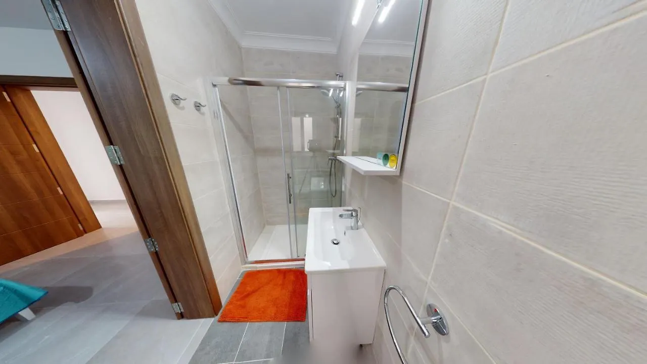 Modern 3-Bedroom Apartment Pieta