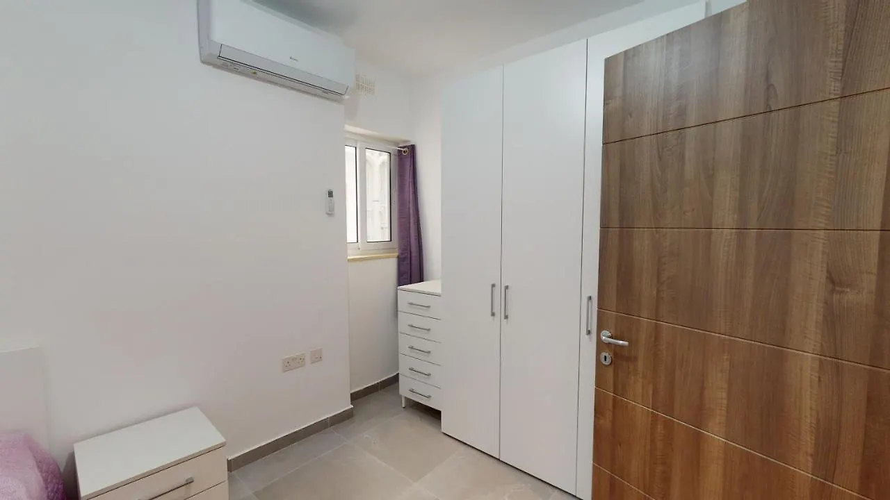 Modern 3-Bedroom Apartment Pieta